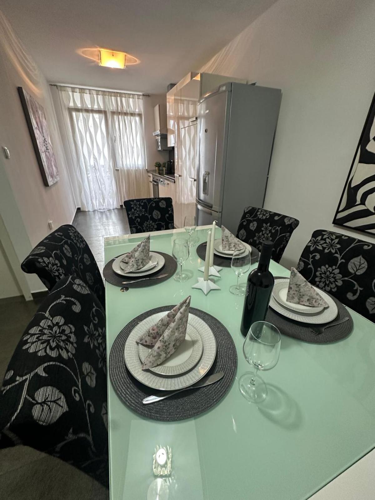 Apartment Julija Задар Екстериор снимка